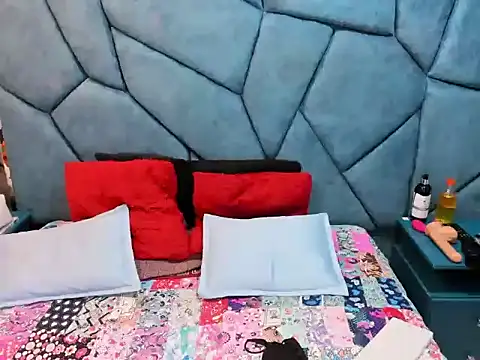 Snapshot of JulietaDiamond chatting on July 24, 3:59 am JulietaDiamond online show from July 24, 3:59 am