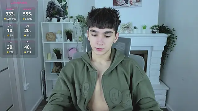 Snapshot of YamiTwink chatting on December 13, 8:58 pm YamiTwink online show from December 13, 8:58 pm