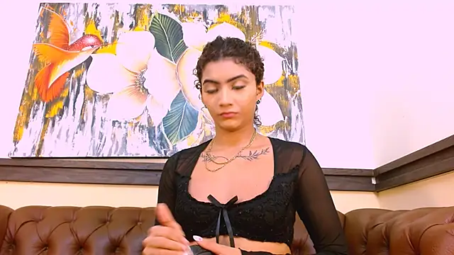 Snapshot of Emma_Kiut_ chatting on November 22, 6:07 pm Emma Kiut online show from November 22, 6:07 pm