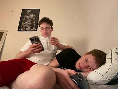 danielxfun online show from March 25, 7:20 pm