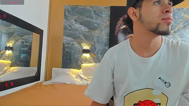 Snapshot of pool_vega chatting on October 25, 2:02 pm pool vega online show from October 25, 2:02 pm