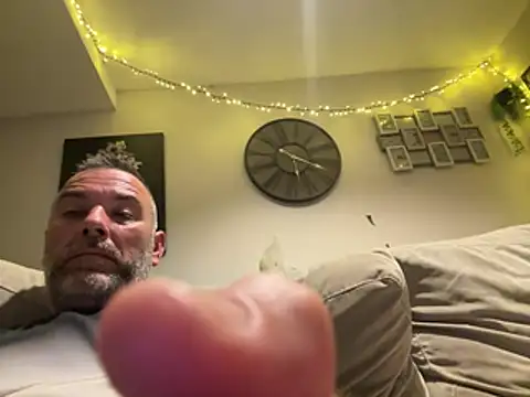 plymouthlad82 online show from May 23, 11:20 pm