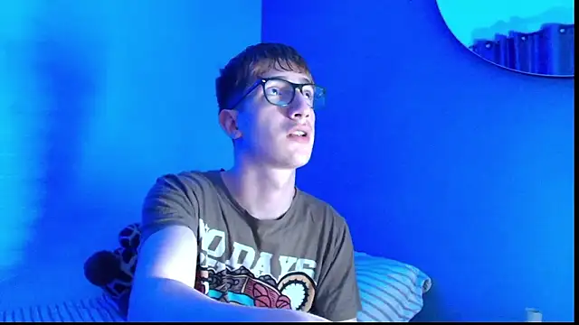 Erick Taylor3 online show from February 3, 8:36 pm