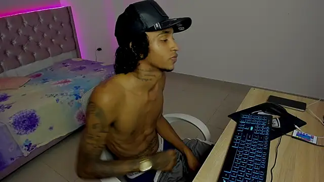 skinny tatto01 online show from October 23, 8:51 pm