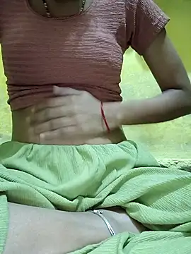 Snapshot of janvi_sharma87 chatting on November 17, 5:46 am janvi sharma87 online show from November 17, 5:46 am