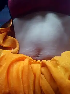 Snapshot of janvi_sharma87 chatting on December 18, 7:31 pm janvi sharma87 online show from December 18, 7:31 pm