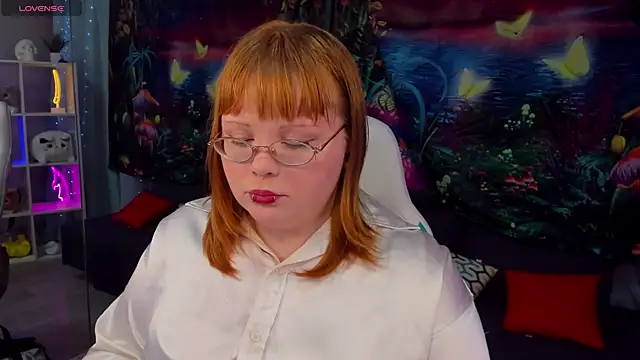 LottieReed online show from December 19, 3:08 pm