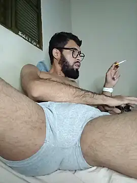 Snapshot of FerrariniHott chatting on October 29, 4:59 am FerrariniHott online show from October 29, 4:59 am