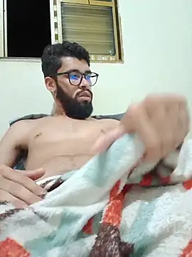 Snapshot of FerrariniHott chatting on December 4, 4:44 am FerrariniHott online show from December 4, 4:44 am