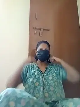 Snapshot of tamilammu1431 chatting on November 9, 4:22 am tamilammu1431 online show from November 9, 4:22 am