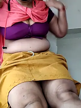 tamilammu1431 online show from May 13, 3:59 am