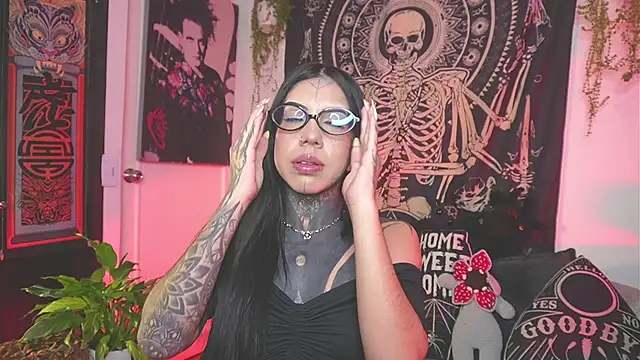 Dalia Vorhees online show from June 2, 1:51 am