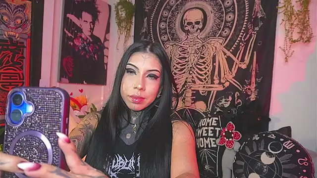 Dalia Vorhees online show from June 9, 1:39 am