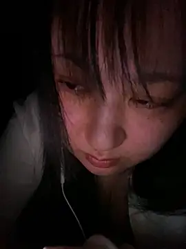 Snapshot of RIHO_riho_01 chatting on April 8, 4:18 pm RIHO riho 01 online show from April 8, 4:18 pm