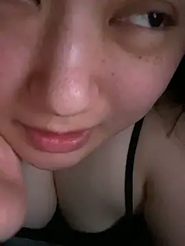 Snapshot of RIHO_riho_01 chatting on May 16, 6:39 pm RIHO riho 01 online show from May 16, 6:39 pm