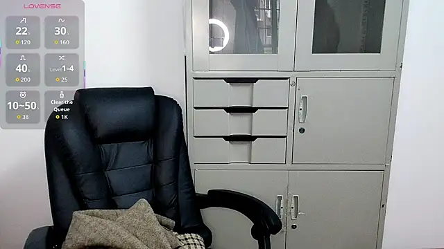 Ella-61 online show from October 28, 12:03 am