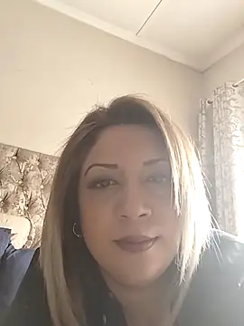 Snapshot of IndianLara chatting on October 24, 6:54 am IndianLara online show from October 24, 6:54 am