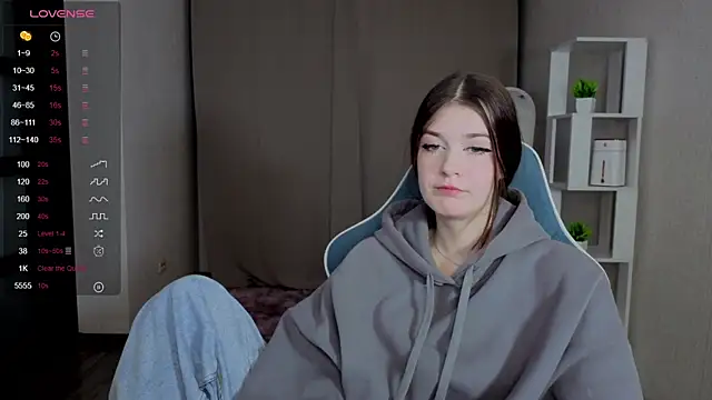 Snapshot of Ksarina chatting on November 14, 12:37 pm Ksarina online show from November 14, 12:37 pm