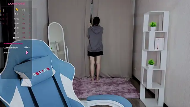 Snapshot of Ksarina chatting on November 15, 12:23 pm Ksarina online show from November 15, 12:23 pm