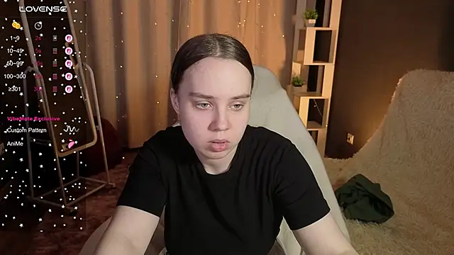 LunaDreeam online show from November 5, 2:17 pm