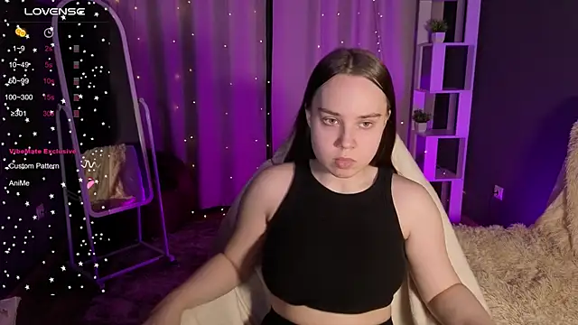 LunaDreeam online show from November 8, 3:01 pm