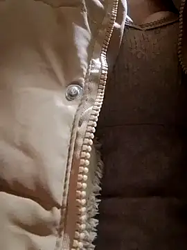 TRIEUTRIEU20 online show from November 28, 1:08 am