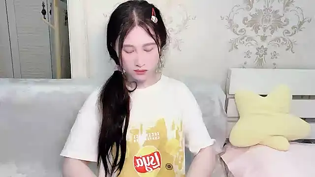 anna-888- online show from May 1, 4:00 pm