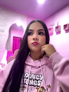 Snapshot of amber_white15 chatting on January 9, 2:47 am amber white15 online show from January 9, 2:47 am