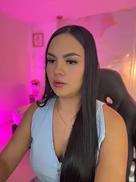 Snapshot of amber_white15 chatting on August 1, 2:44 am amber white15 online show from August 1, 2:44 am