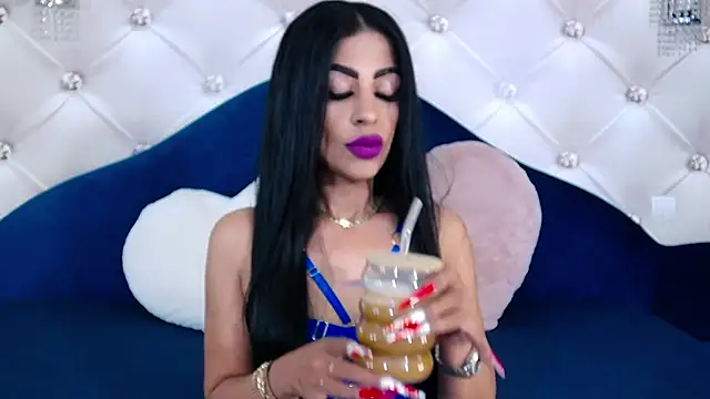 NoirKaylah online show from April 2, 8:06 pm