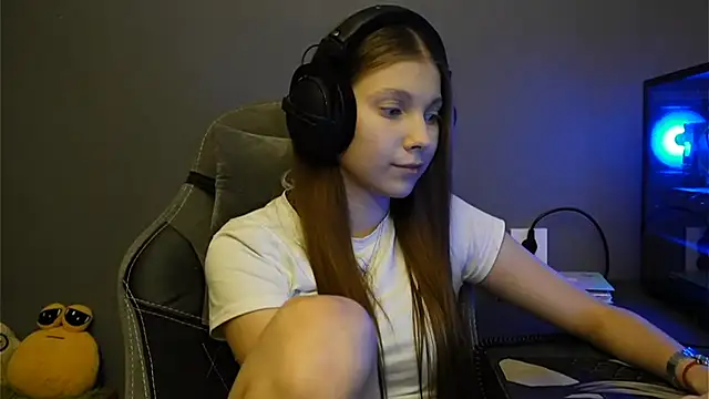 Softixq online show from December 2, 2:23 pm