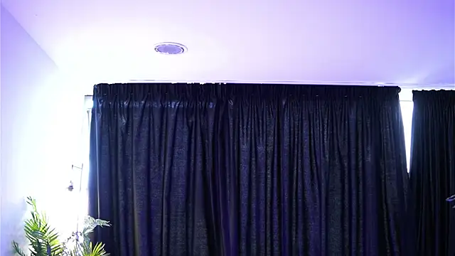Aisha Bee online show from July 24, 9:29 am
