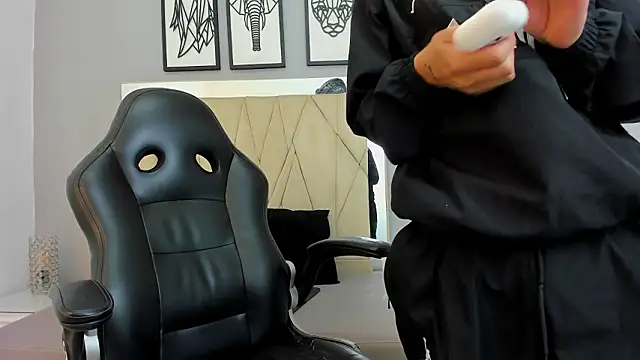 adams bobby online show from February 6, 11:13 am