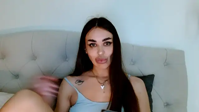 velvetveyraX online show from June 9, 7:25 pm