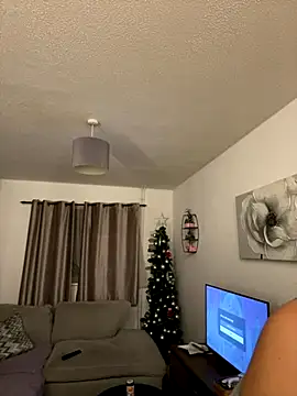 Snapshot of BubblesLovexox chatting on December 5, 6:48 pm BubblesLovexox online show from December 5, 6:48 pm