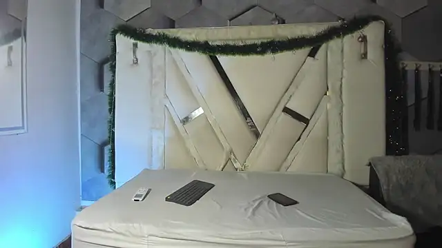 salome mio online show from December 16, 1:49 pm