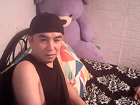 Snapshot of yourasiandesire69 chatting on November 11, 5:29 am yourasiandesire69 online show from November 11, 5:29 am