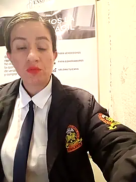 Snapshot of Valentina--1 chatting on March 5, 9:27 am Valentina--1 online show from March 5, 9:27 am