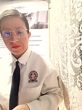 Snapshot of Valentina--1 chatting on March 26, 9:59 am Valentina--1 online show from March 26, 9:59 am