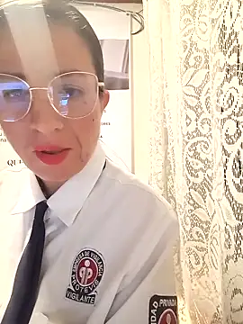 Snapshot of Valentina--1 chatting on March 27, 10:04 am Valentina--1 online show from March 27, 10:04 am