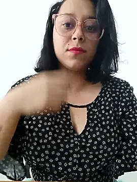 Caroline-17 online show from November 10, 6:18 pm