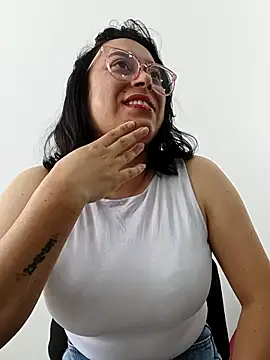 Caroline-17 online show from November 15, 1:29 pm