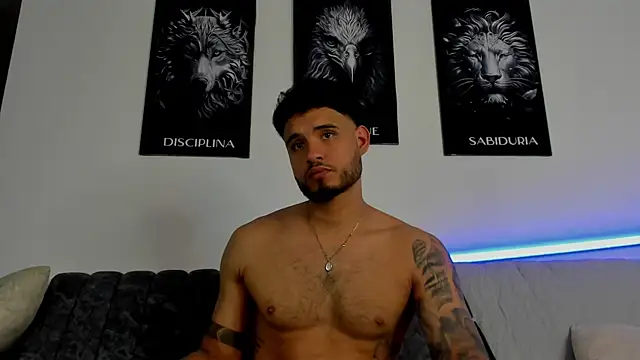 AUSTINN TORRES online show from July 18, 12:15 am