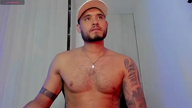 AUSTINN TORRES online show from July 28, 1:12 am