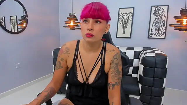 NoaKitsu online show from November 17, 4:18 am