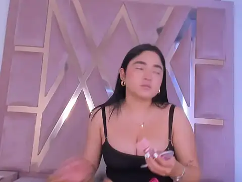 esmeraldaasm online show from November 13, 12:59 pm