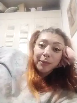 Snapshot of EmilyyRed chatting on November 29, 4:26 am EmilyyRed online show from November 29, 4:26 am