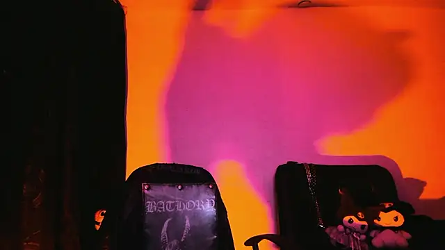 Snapshot of Yueeclipsa chatting on February 15, 4:09 am Yueeclipsa online show from February 15, 4:09 am