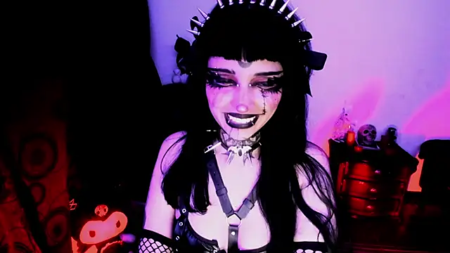 Snapshot of Yueeclipsa chatting on March 4, 5:13 am Yueeclipsa online show from March 4, 5:13 am