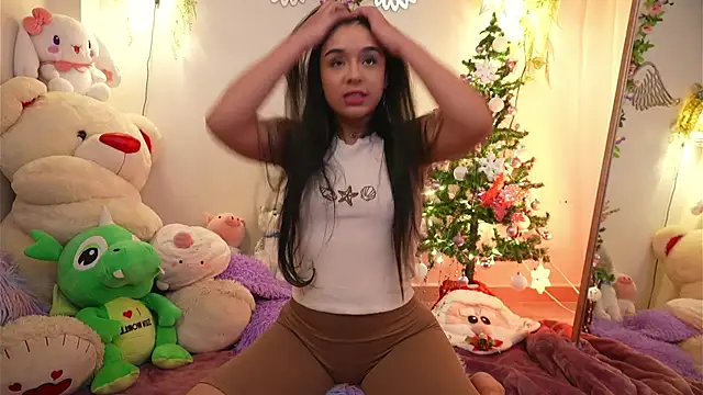 Snapshot of ISA_NIXON chatting on December 4, 9:45 pm ISA NIXON online show from December 4, 9:45 pm